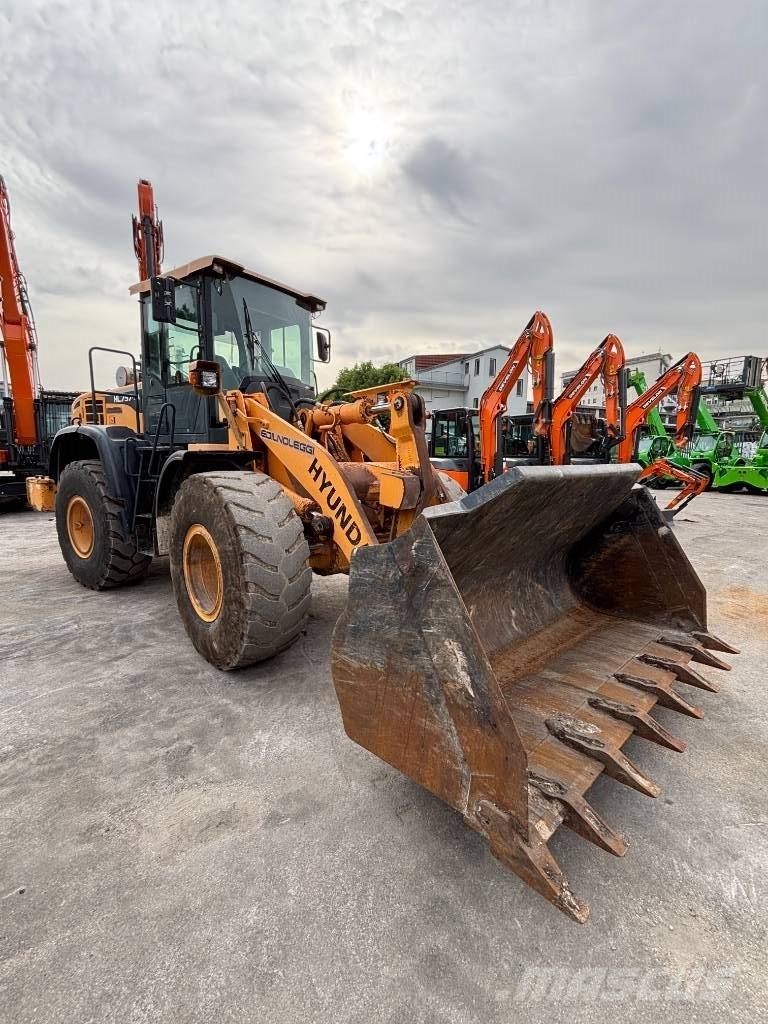 Hyundai HL 757-9 A Колесни товарачи