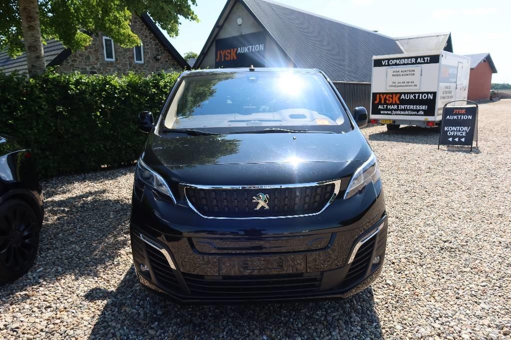 Peugeot E-Traveller Коли