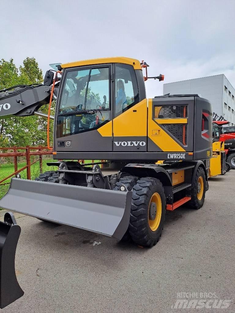 Volvo EWR150E Колесни екскаватори