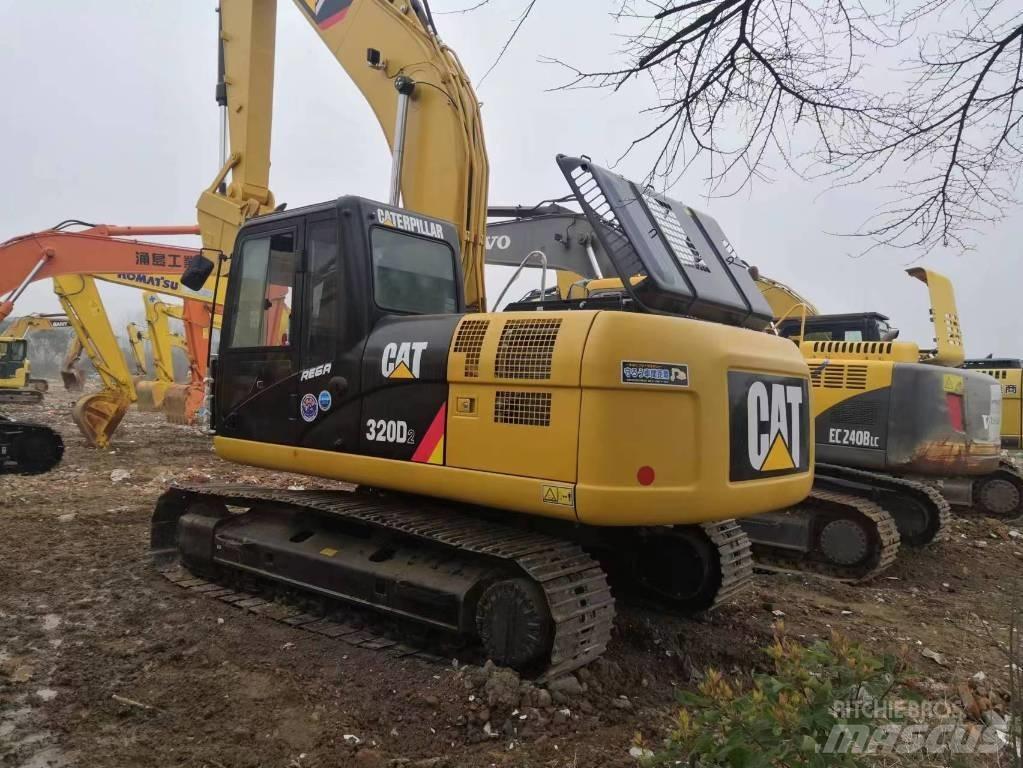 CAT 320 D Верижен екскаватор