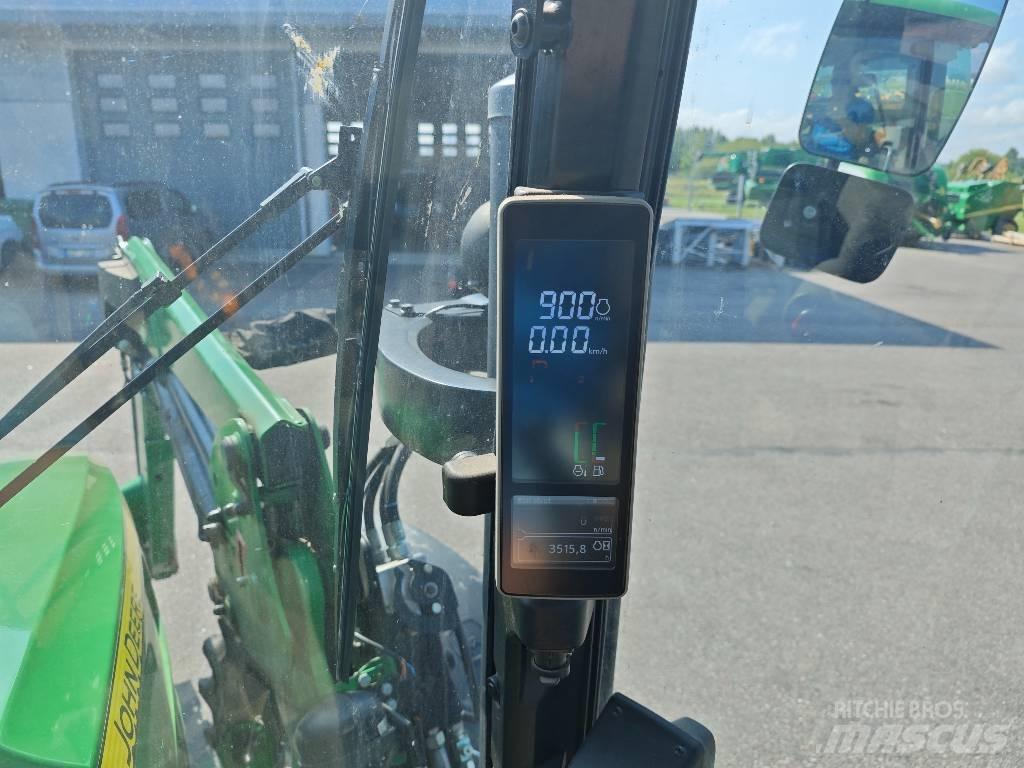 John Deere 5115 R Трактори