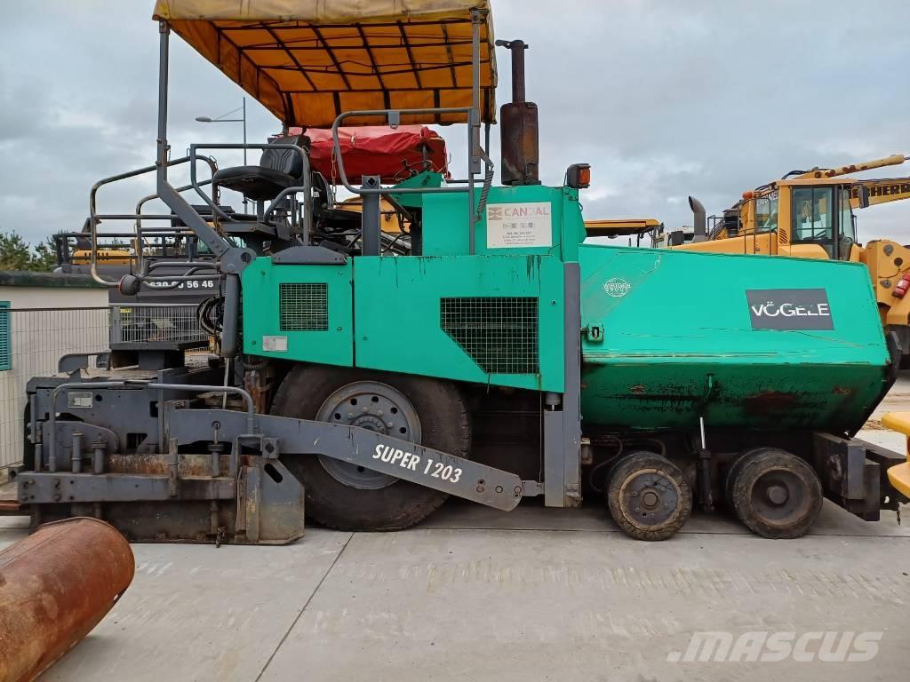 Vögele super 1302 Машини за асфалт