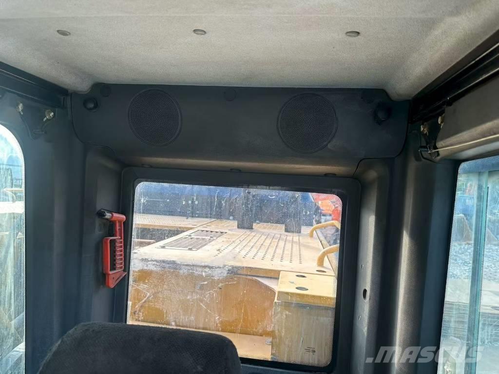 Sany 750 Верижен екскаватор