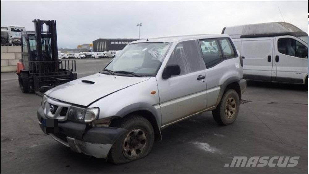 Nissan Terrano II Коли