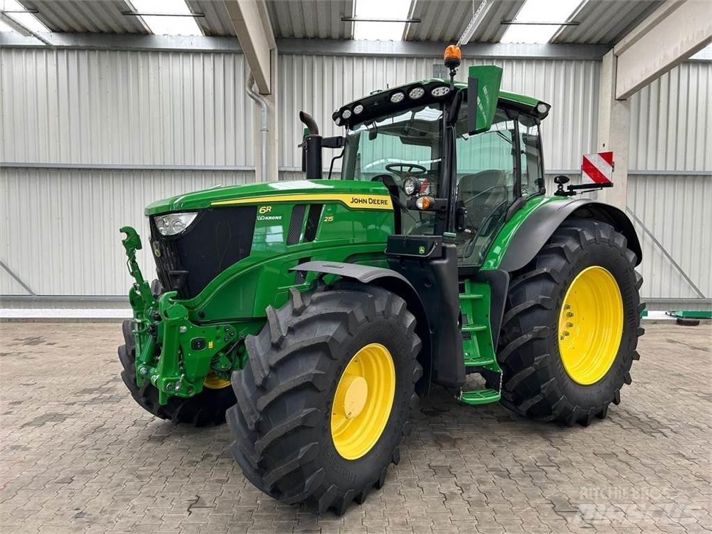 John Deere 6R 215 Трактори
