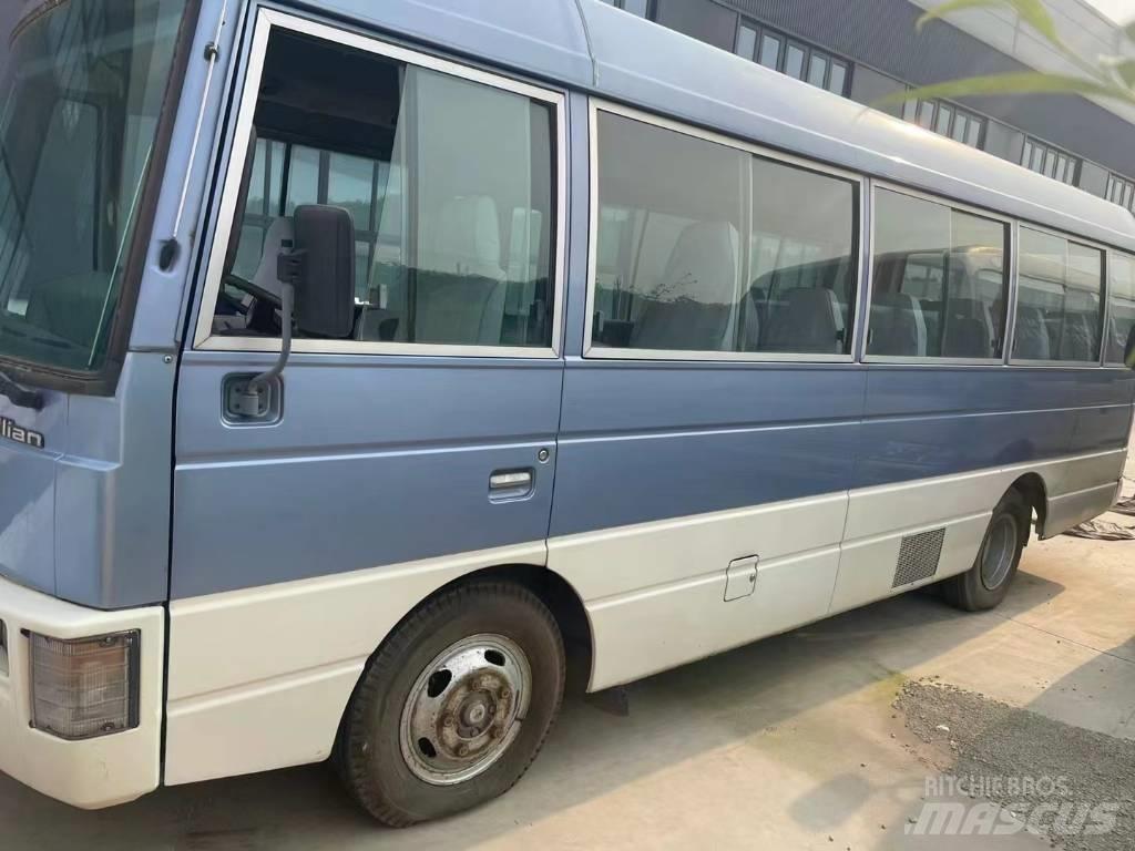 Nissan Civilian Междуградски автобуси
