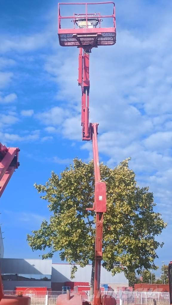 JLG 450 AJS II Съчленени стрелови подемници