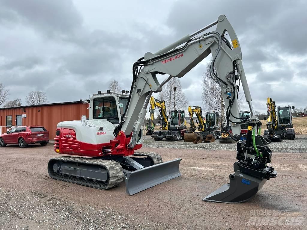 Takeuchi TB290 Средни екскаватори 7т - 12т