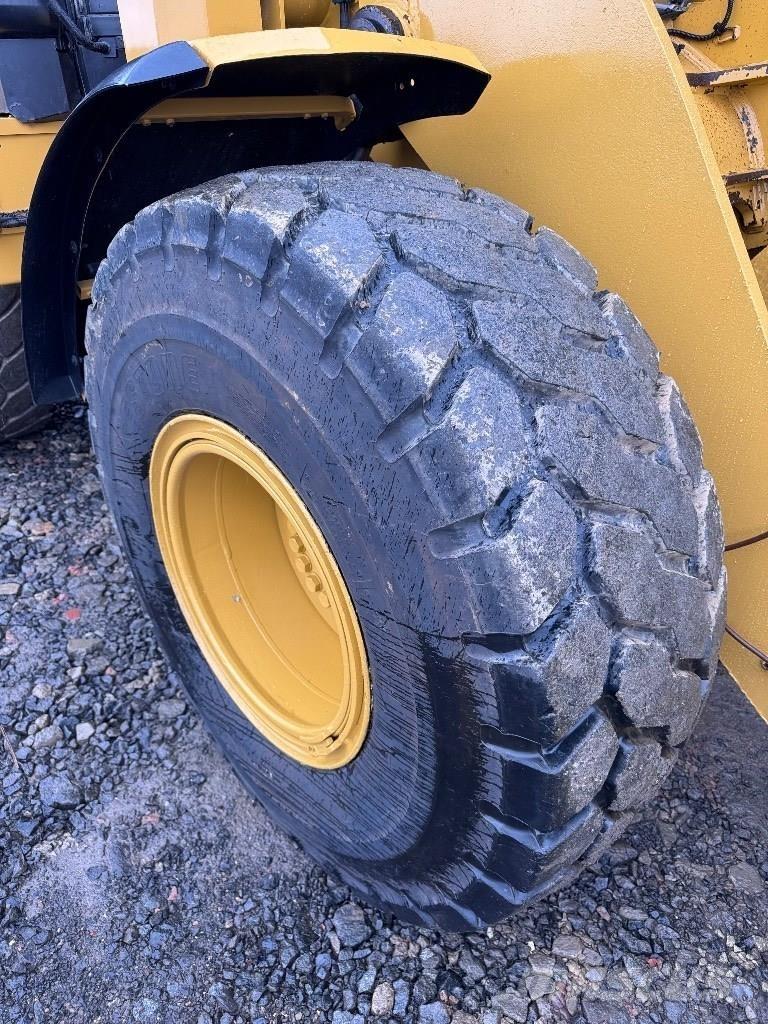 CAT 930 M Колесни товарачи