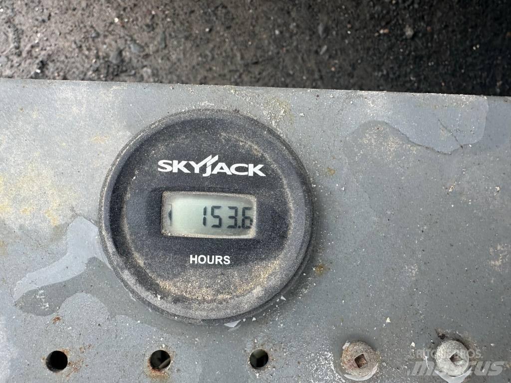 SkyJack SJ 3219 Ножични работни платформи