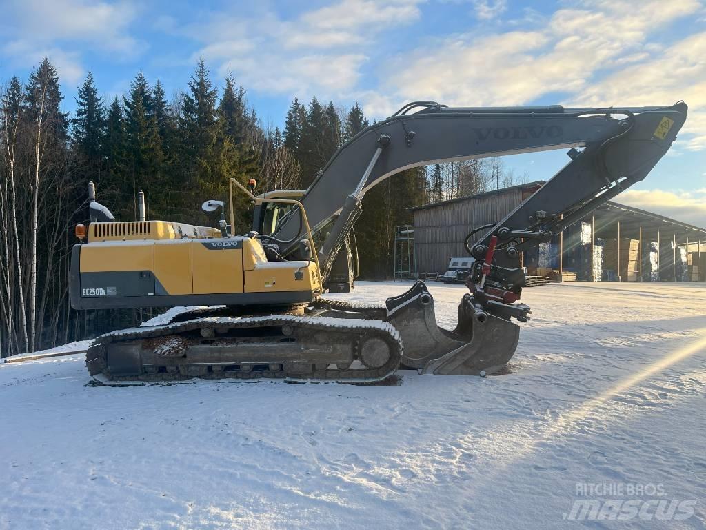 Volvo EC 250 D L Верижен екскаватор