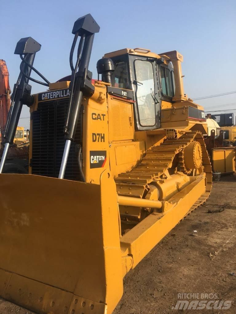 CAT D7H Верижни булдозери
