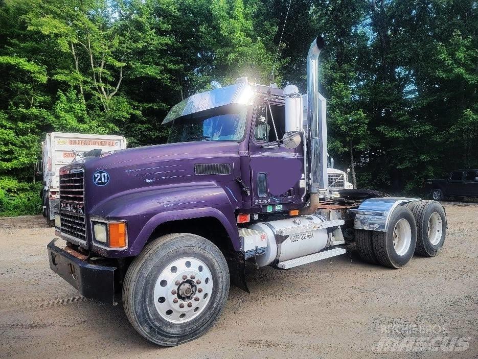Mack CH 613 Влекачи
