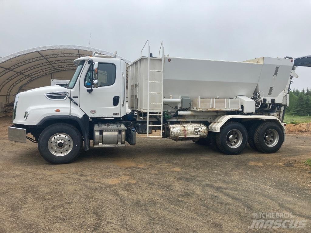 Freightliner SD 114 Автобетоновози
