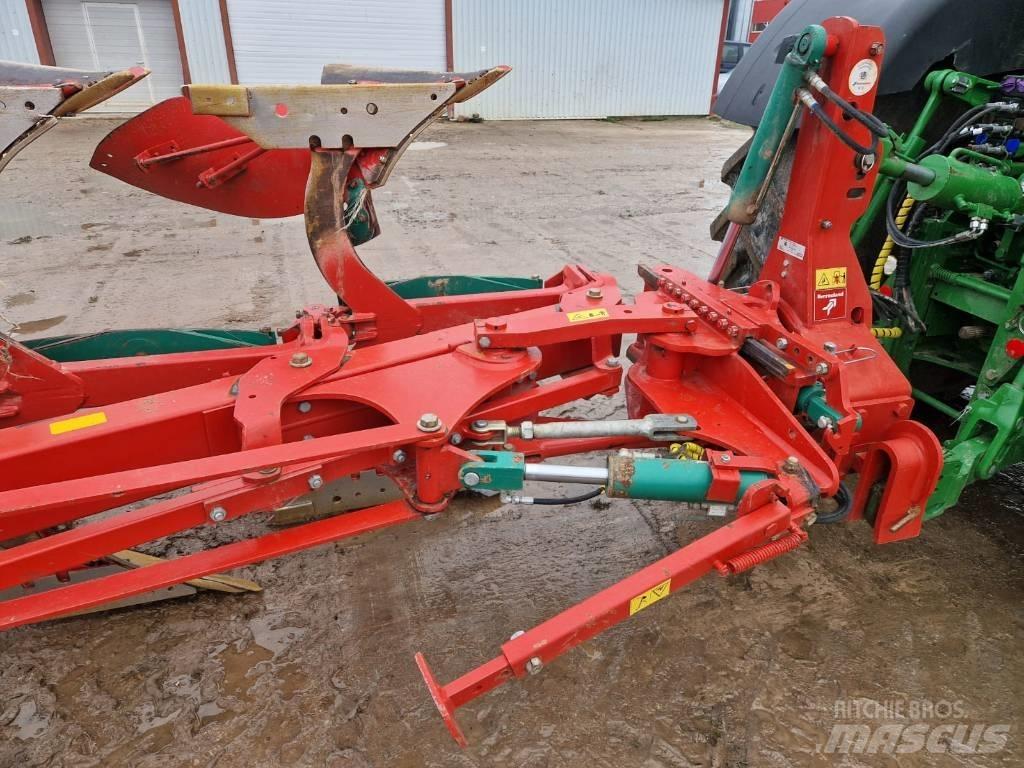 Kverneland EG85 Реверсивни плугове