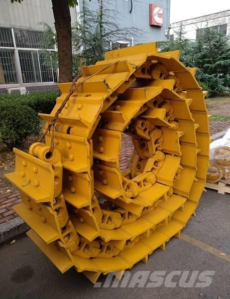 Komatsu D155A-6 Релси, вериги и ходова част
