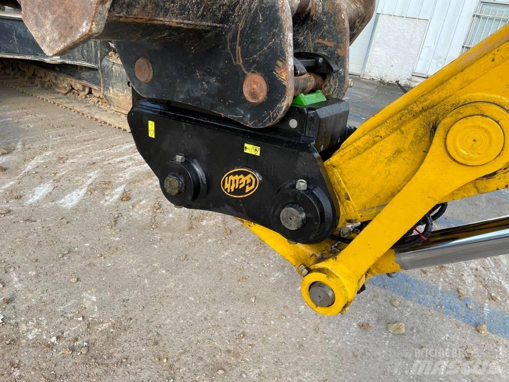 Komatsu PC240LC-11E0 Верижен екскаватор
