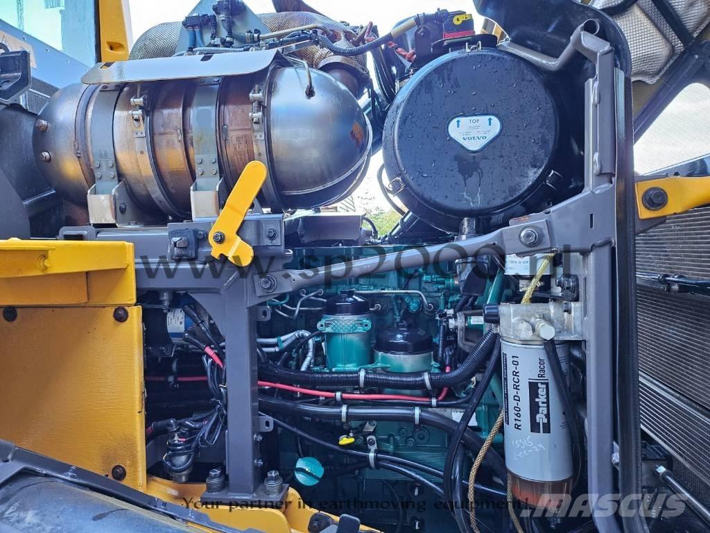 Volvo L 120 H Колесни товарачи