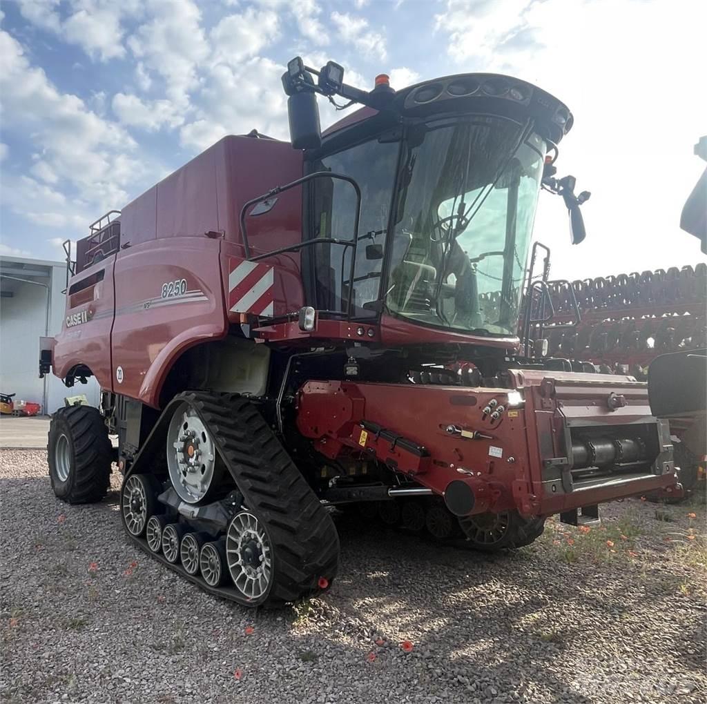 Case IH 8250 ASF Комбайни