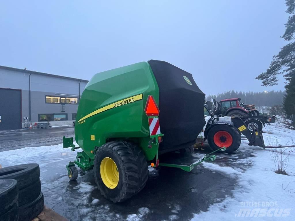 John Deere V451R Сламопреси за кръгли бали
