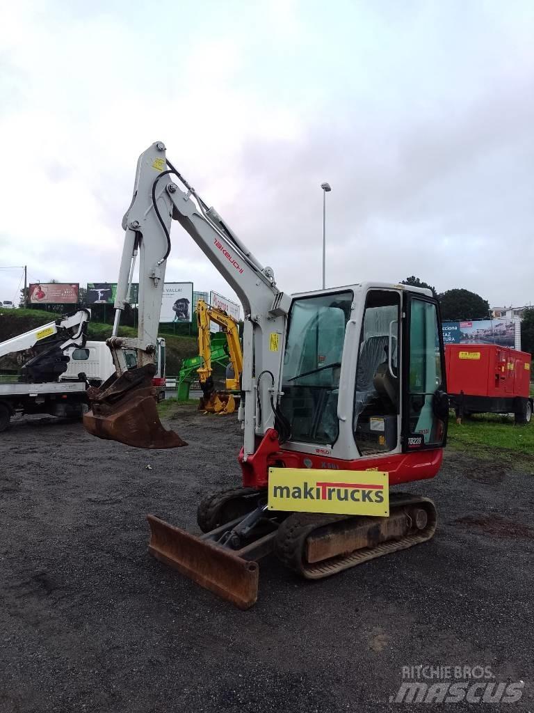 Takeuchi TB228 Мини екскаватори < 7 т