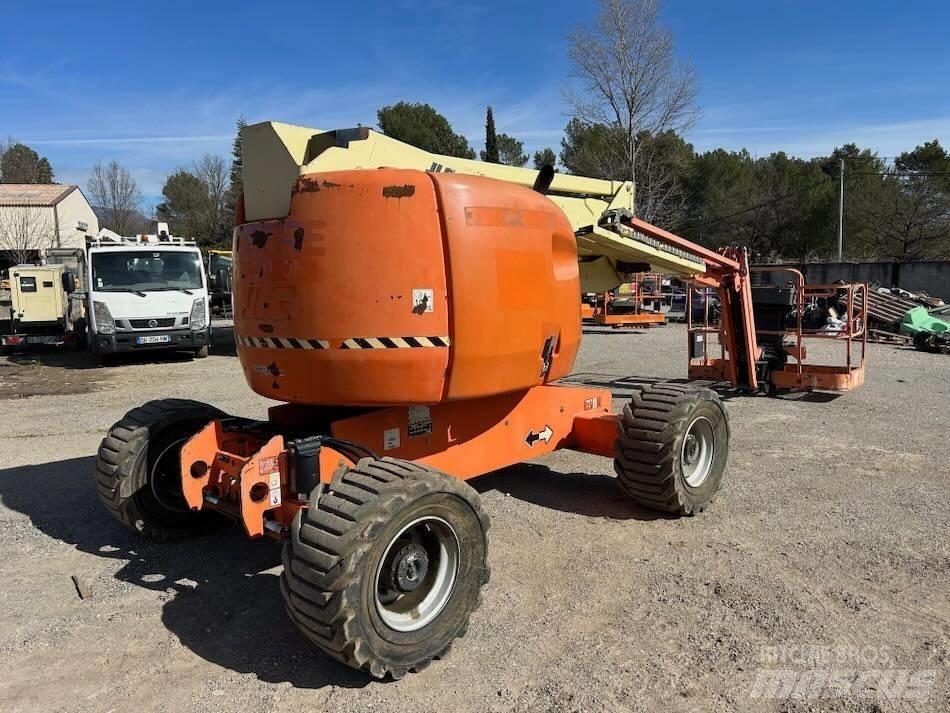 JLG 510 AJ Съчленени стрелови подемници