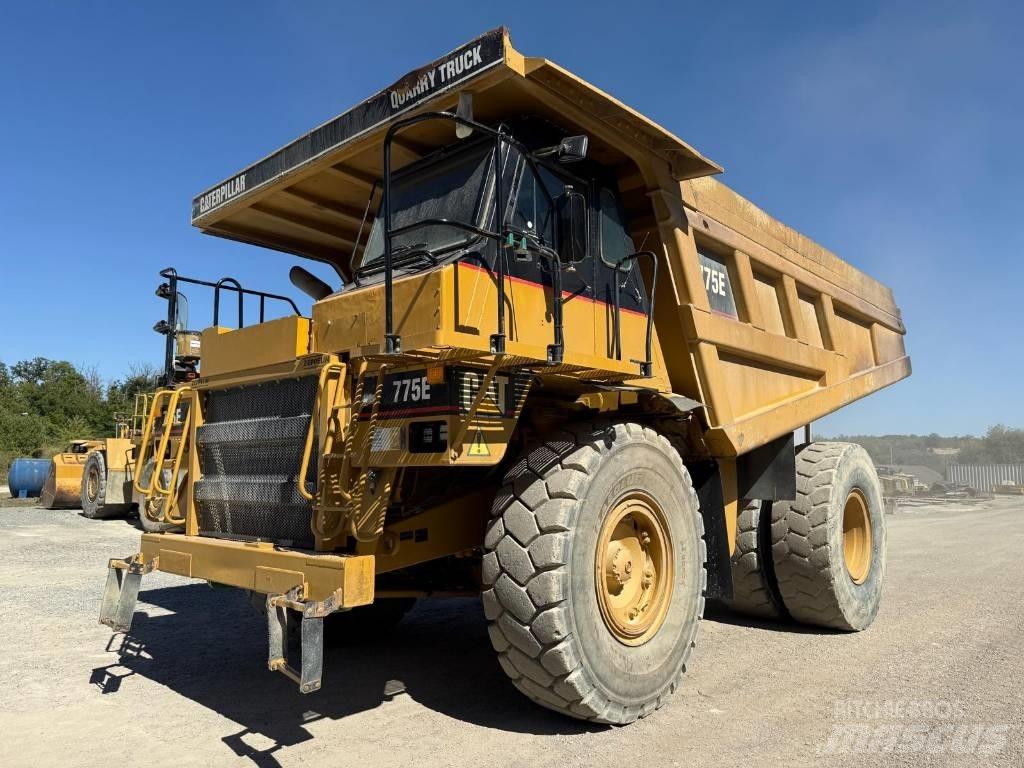 CAT 775 E Твърди самосвали
