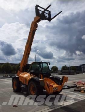 JCB 540-140 Телескопични товарачи