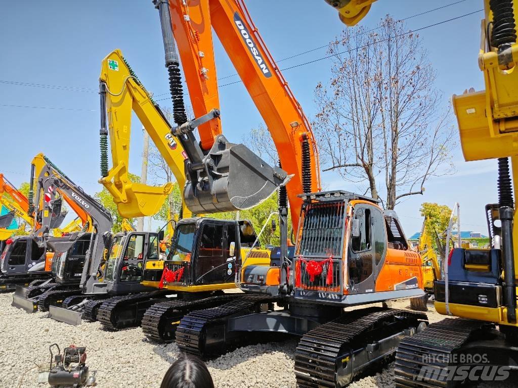 Doosan 225 LC Верижен екскаватор