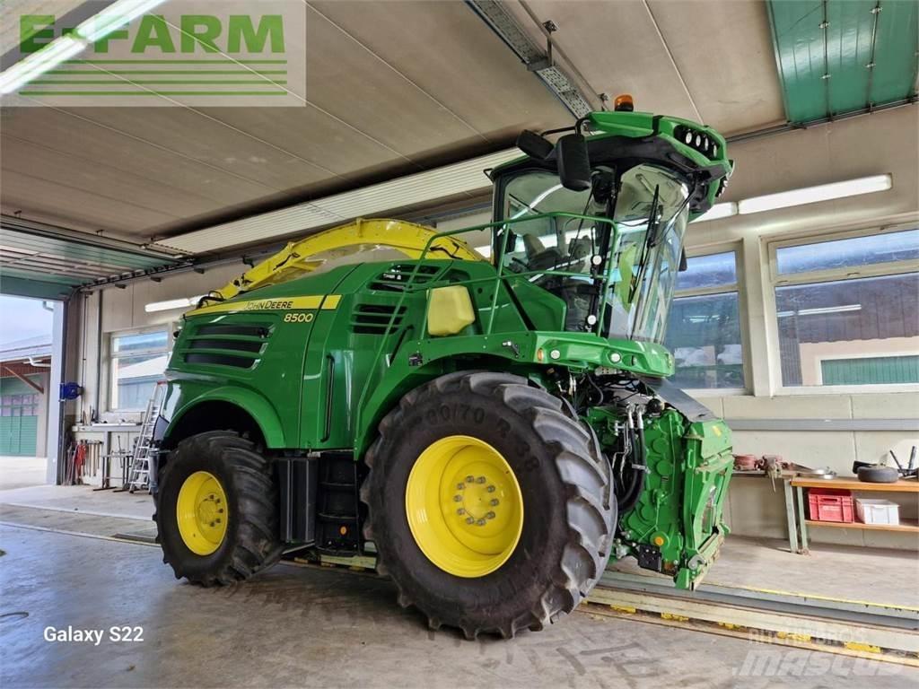 John Deere 8500 Самоходни фуражири