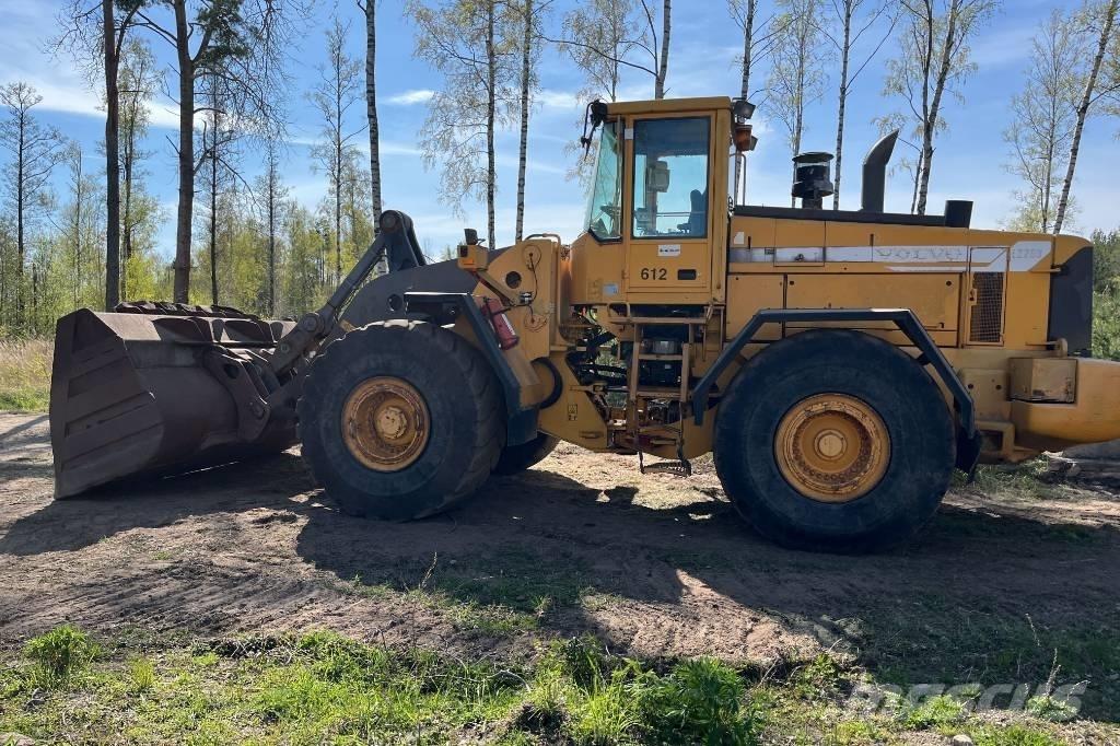 Volvo L 220 Колесни товарачи