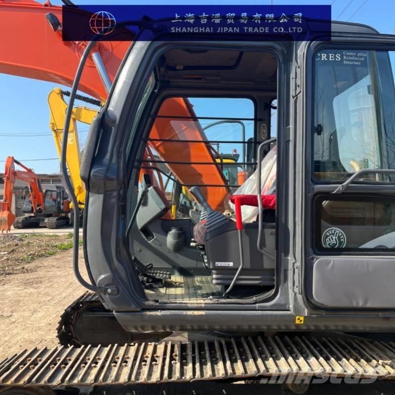 Hitachi ZX 120 Средни екскаватори 7т - 12т