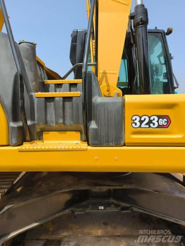 CAT 323 GC Верижен екскаватор