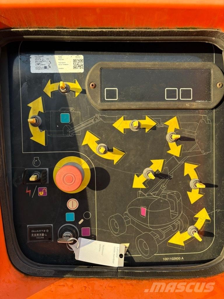 JLG 800 AJ Съчленени стрелови подемници