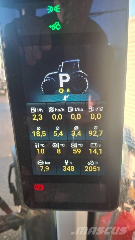 Valtra Q 305 Трактори