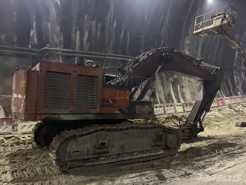 Hitachi ZX690LCH-5A Строителство - Други