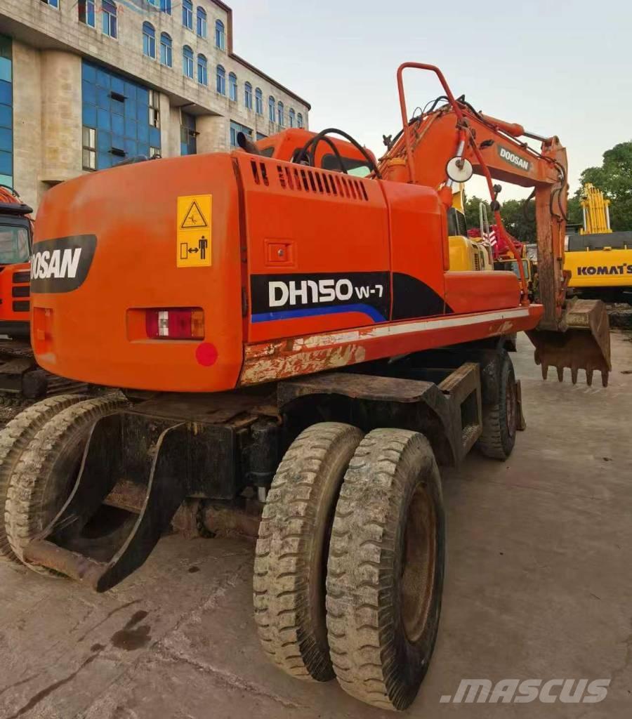 Doosan DH 150 W-7 Колесни екскаватори