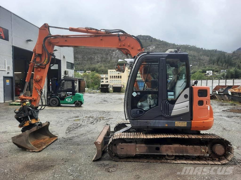 Hitachi ZX 85 US-5 Средни екскаватори 7т - 12т