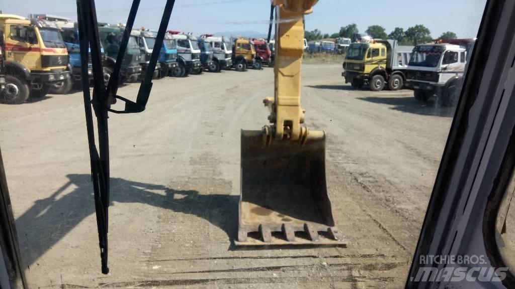 International 640 HD Верижен екскаватор