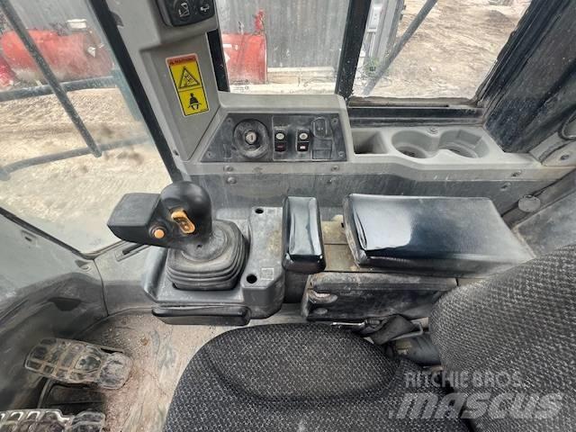 CAT 950 K Колесни товарачи
