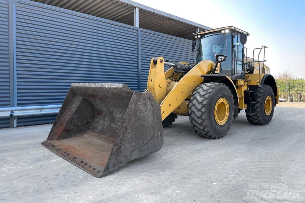 CAT 950M Колесни товарачи