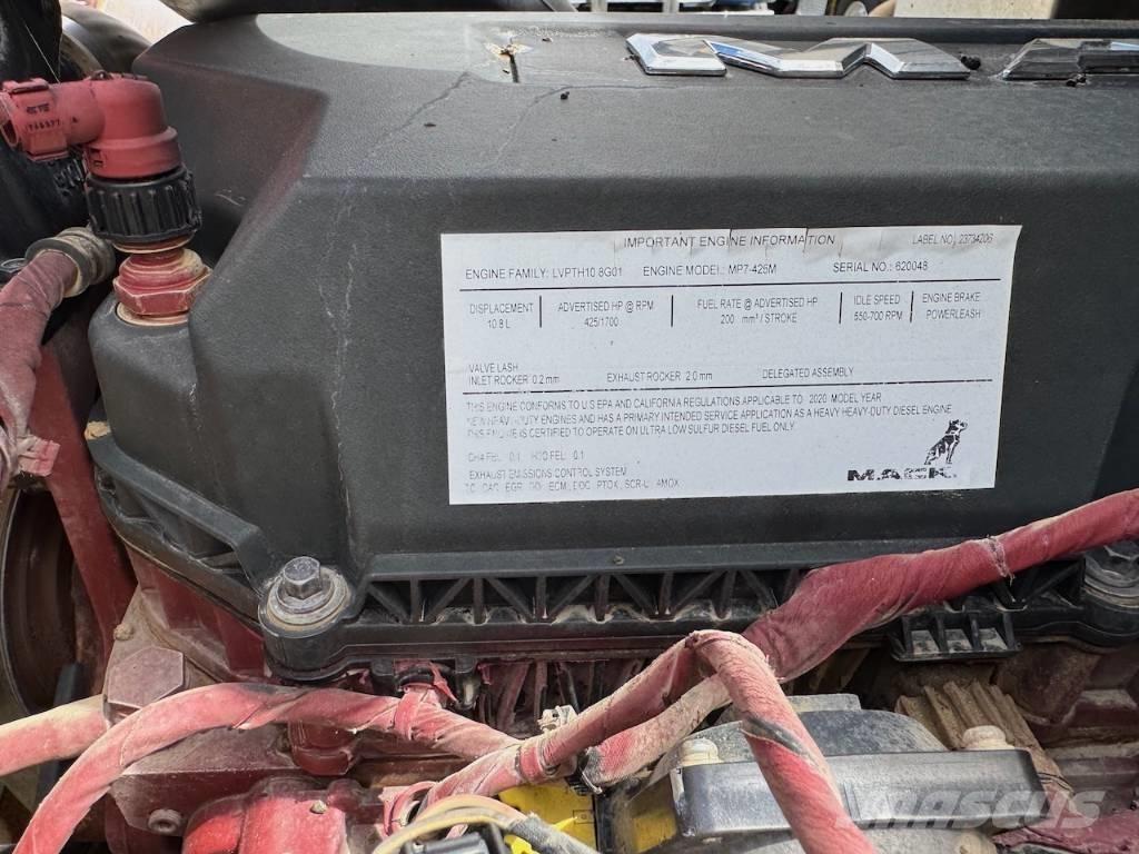 Mack Granite 64FR Самосвал