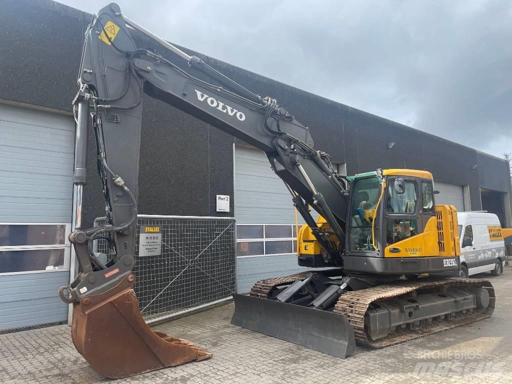Volvo ECR235C Верижен екскаватор