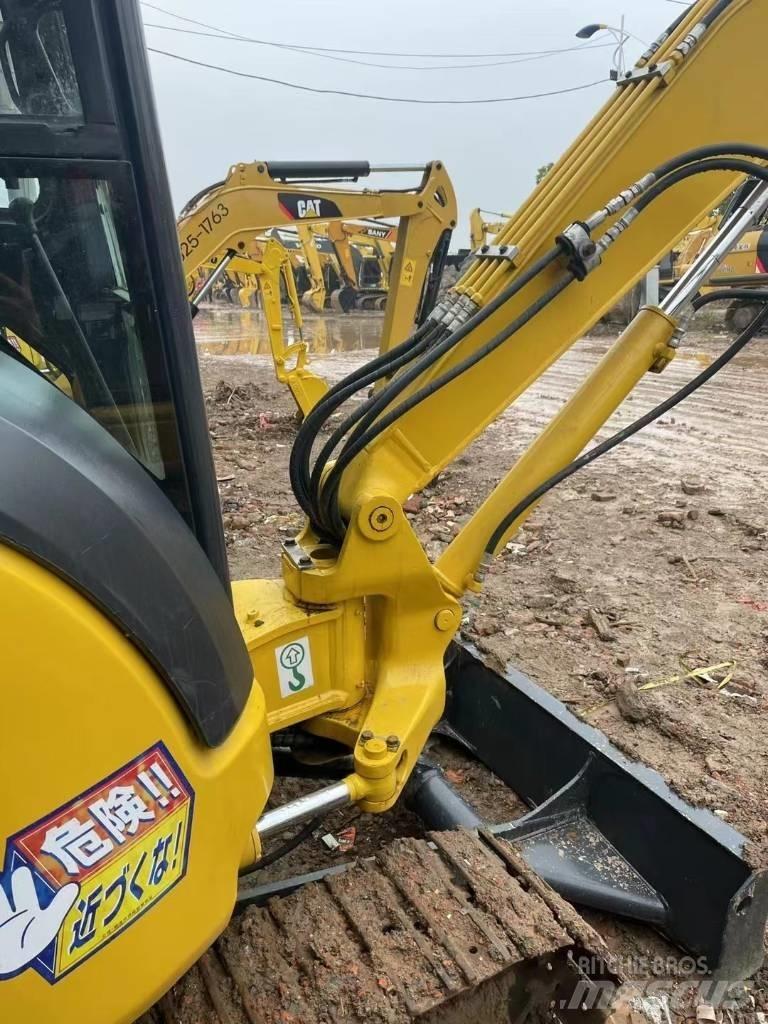 Komatsu PC 30 Мини екскаватори < 7 т