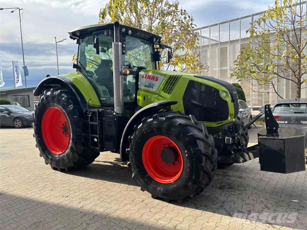 CLAAS Axion 830 Трактори