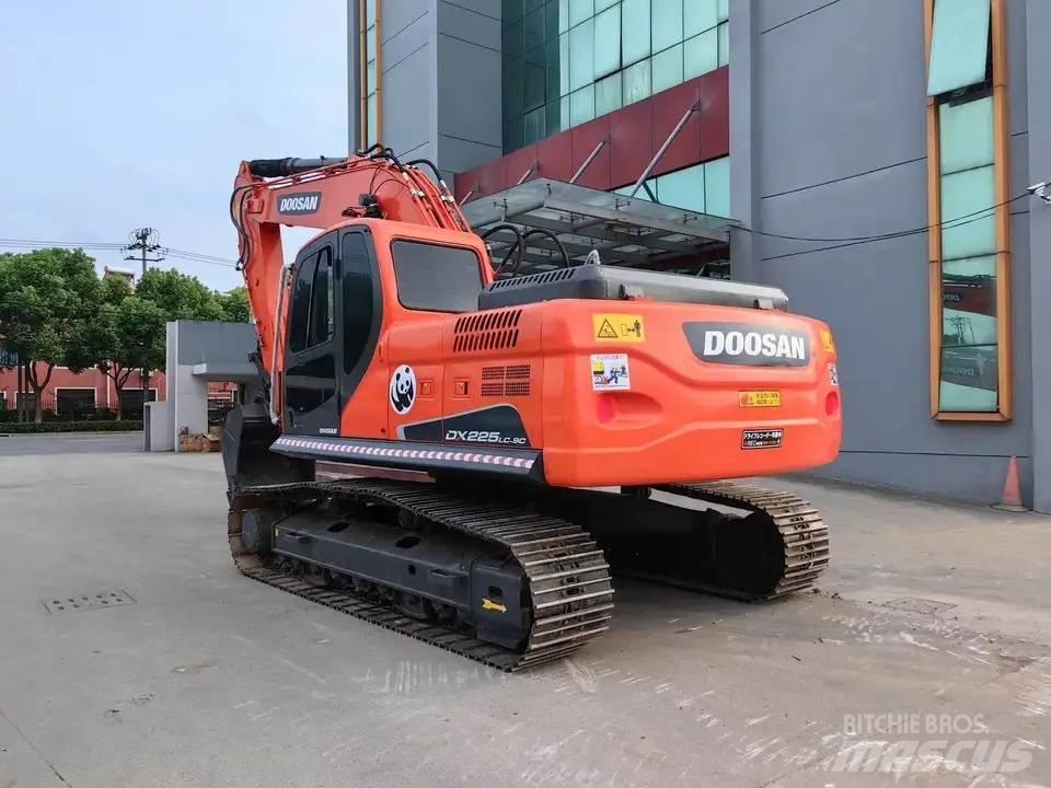 Doosan DX225LC-9C Верижен екскаватор