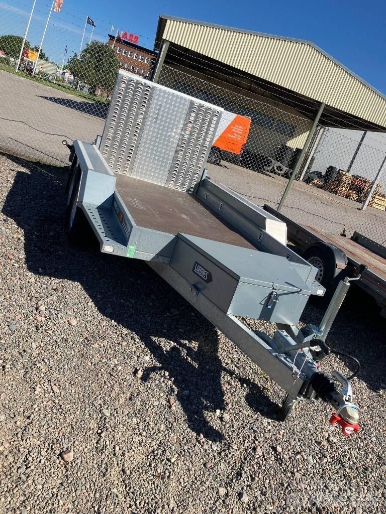 Lorries TPM27 Нискотоварачи
