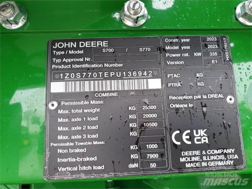 John Deere S770 Комбайни
