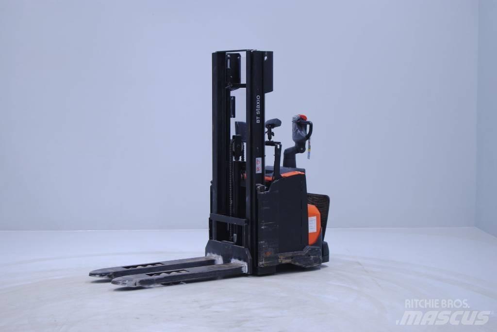 Toyota SWE120 Колички високоповдигачи с теглич