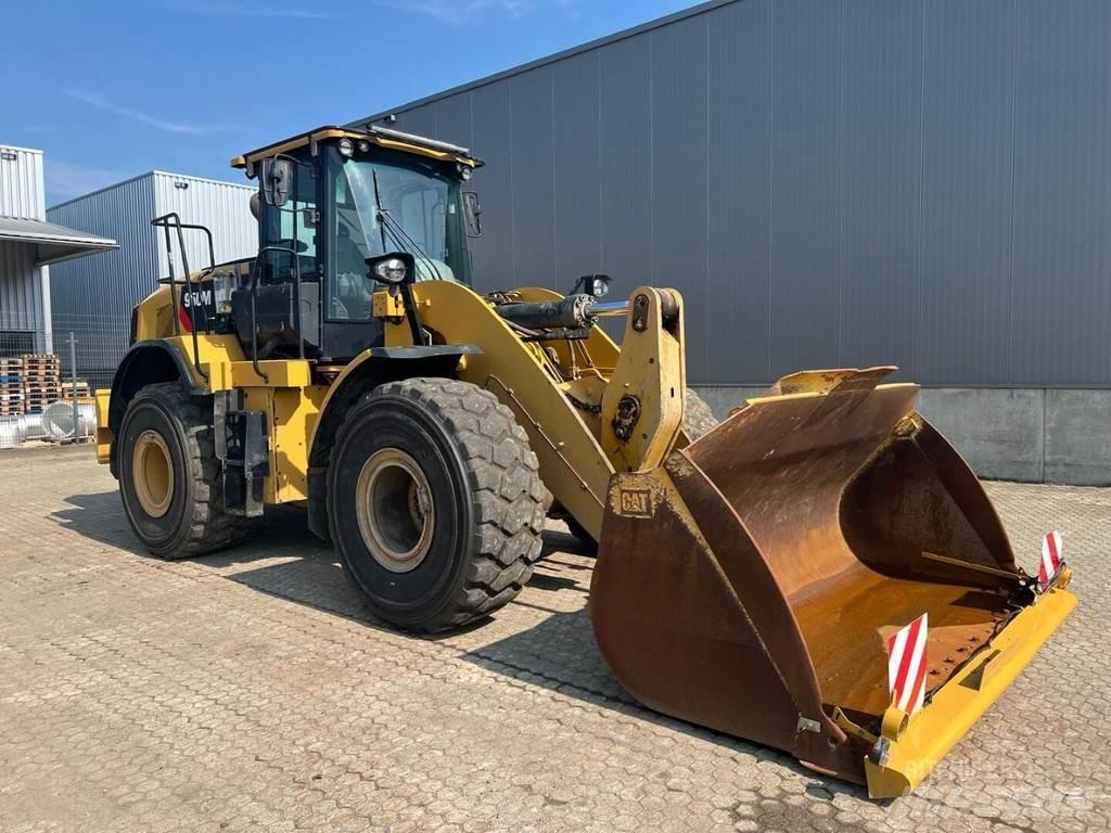 CAT 950M Колесни товарачи